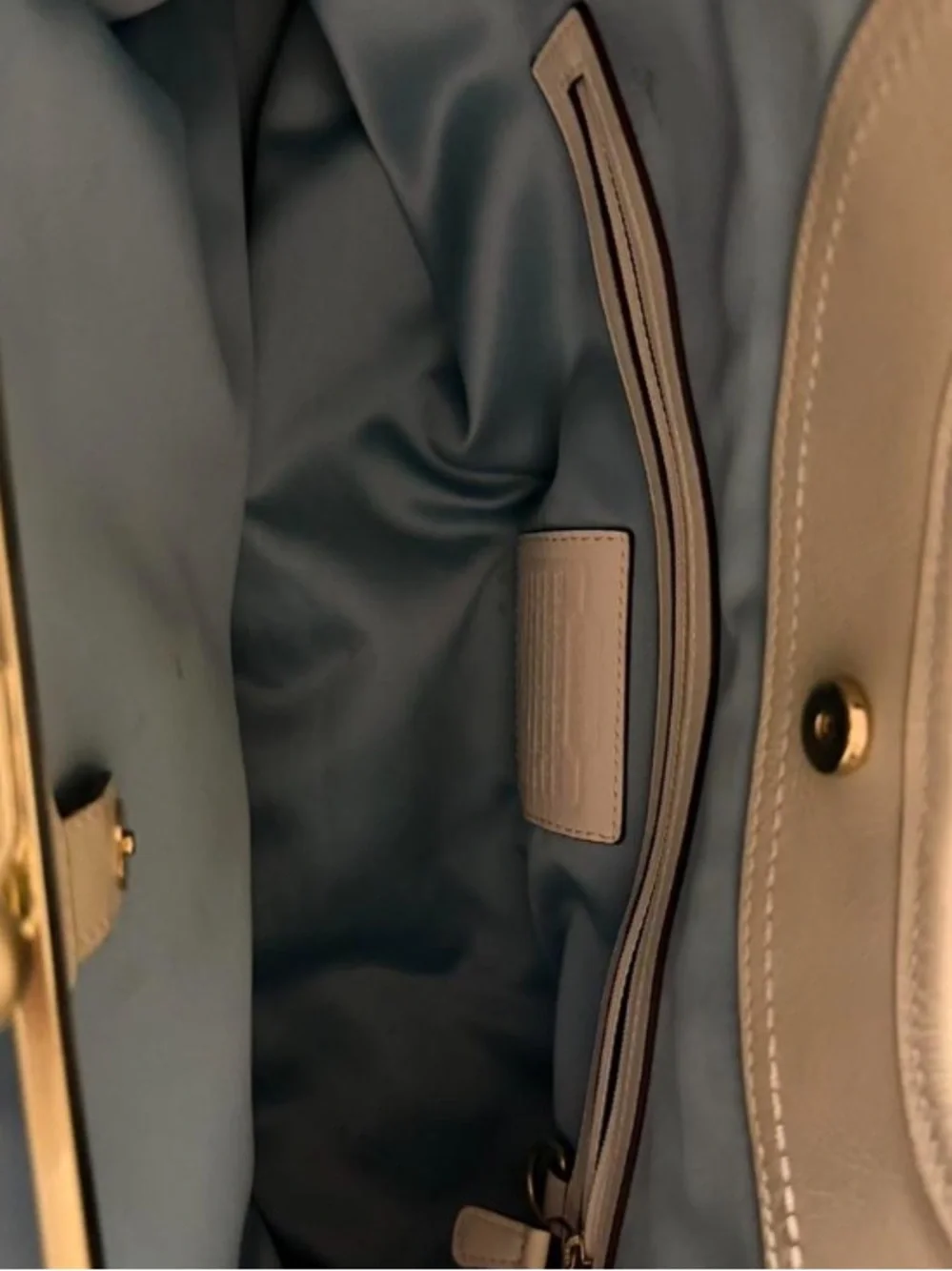 Coach Ergo 2010 White Cream Kisslock Elegant Women’s White Leather Shoulder Bag - Picture 6 of 8